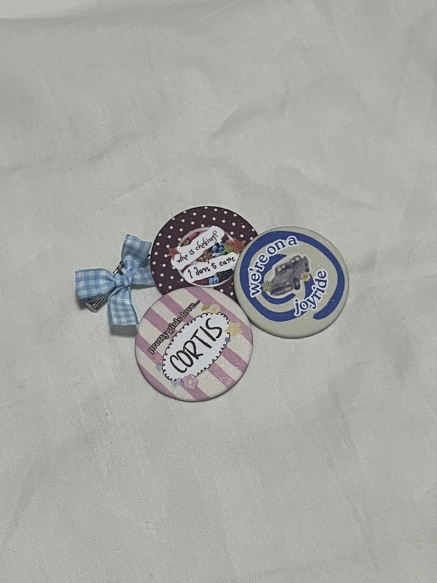 mart08n's tweet photo. so whimsy and pretty. 🍀🧺
thank you so much, ali! 

@cortmailz #cortmailzproof https://t.co/us00Re4cQS