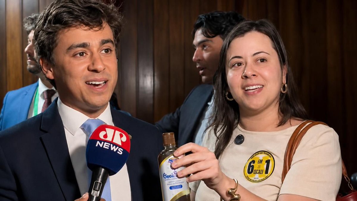 samiabomfim's tweet photo. "Esse Nikolas eu banquei todos os voos dele". Daniel Vorcaro https://t.co/IJndqOhEil