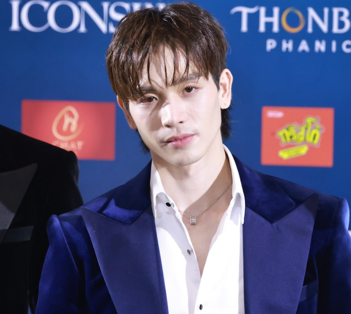 cortiscoree's tweet photo. @woopmag Same person are they?!?!?

#YentertainAwards2026
#YEntertainAwards2026xNOUR
#tongtong https://t.co/kl6C904lXZ