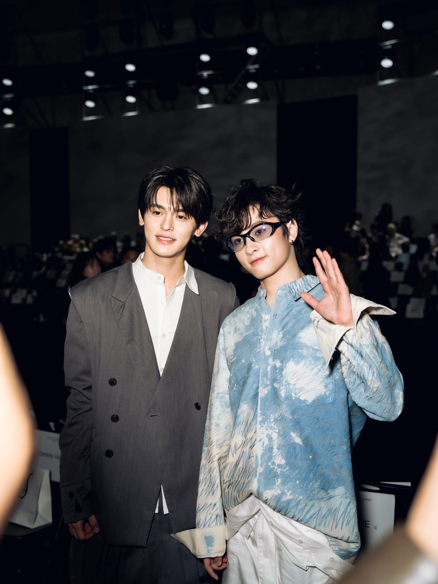 DomundiTV's tweet photo. First Moments with MMAM. 🩵

Wave @waavetnp joins MMAM at Seoul Fashion Week 2027 SS, taking in the atmosphere and the brand’s latest presentation. 

Thank you, MMAM, for having Wave as part of this special moment in Seoul. 

WAVE IN SFWSS27
#MMAMSS27xWAVE
#MMAM
#seoulfashionweek2027ss
#waavetnp