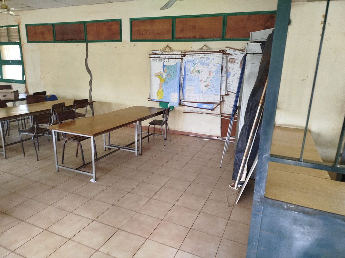 DAPMFoundation's tweet photo. 📚 INVEST IN EDUCATION. TRANSFORM A FUTURE.

DAPM Foundation NPC is seeking partners and donors to help transform the IFP Matola Library in Mozambique.

🎯 Total Project Budget: 650,649 MZN (~US$10,180)

Your support will help provide:
💻 15 research computers
🪑 40 chairs & 11 study tables
❄️ 4 air-conditioning units
📶 Wi-Fi & digital resources
📚 Library improvements & equipment

Every contribution can help create a modern learning environment for future teachers. 

You can support...! 

Paypal : bob3019181@gmail.com

Account details:
 BANK:FIRST NATIONAL BANK-FNB 
ACCOUNT NAME: DAPM FOUNDATION NPC
ACCOUNT NUMBER: 63218591592
BRANCH CODE: 210835
SWIFT: FIRNZAJJ

🤝 Partner with DAPM Foundation NPC and invest in the future of education.

#DAPMFoundation #IFPMatola #Education #Mozambique #Donors #Partnerships #DigitalEducation #SocialImpact