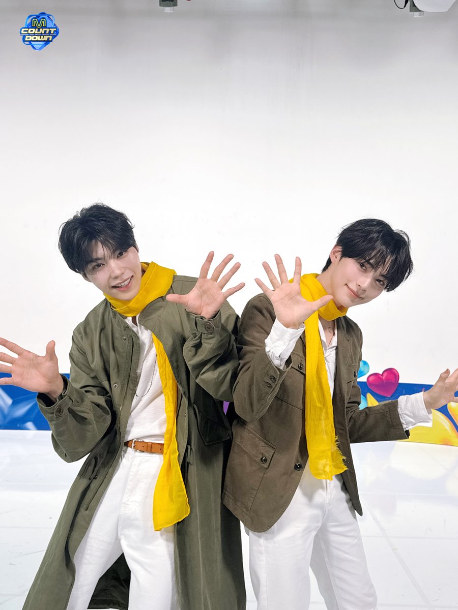 MnetMcountdown's tweet photo. 🎁 어린햄자와 어린꼬물이가 왕 귀여우니까 제로즈에게 원본 선물

#MCOUNTDOWN #엠카운트다운
#성한빈 #박건욱 #ZEROBASEONE https://t.co/VIa7GmjX31