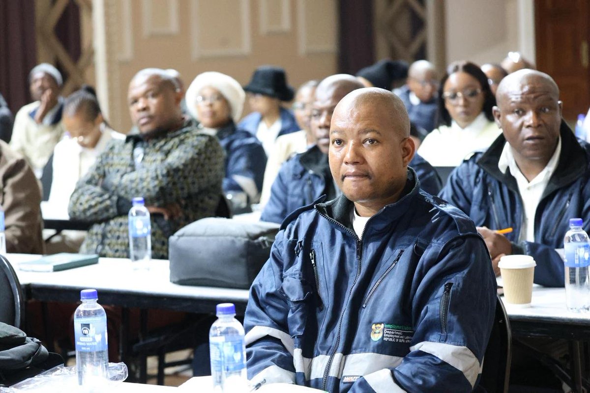 DmJomo's tweet photo. [📸Happening Now] Today, we are with the Inspectors from across the province of the Eastern Cape at the Inspection and Enforcement Services Draft Strategy Workshop held in Gqeberha, where we will deliver a keynote address. 

We aim to continuously improve our Inspection and Enforcement work both in policy and implementation. 

@GovernmentZA
#Yazini #GovtUpdateZA #ServiceDelivery