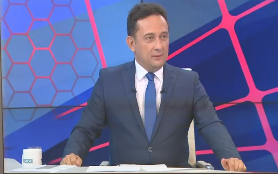 yayinekrani's tweet photo. Deneyimli Spiker Kerem Öncel, 34 Yılın Ardından TRT’ye Veda Etti

https://t.co/Y1wTAU4Pot https://t.co/zJMbuLTmvK