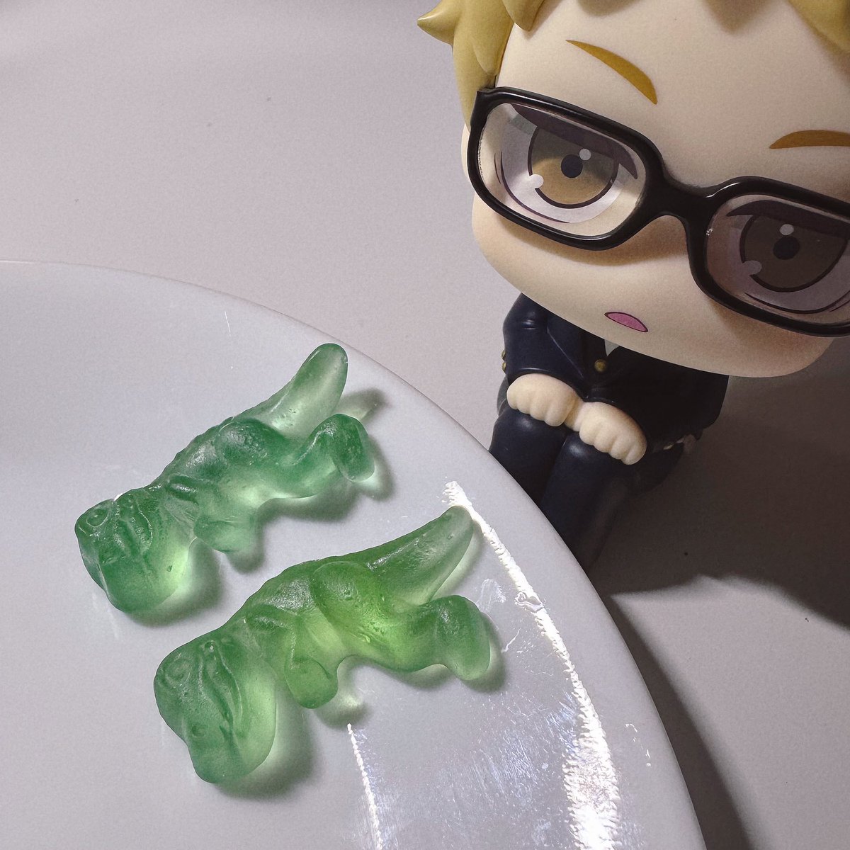 ouoyomi's tweet photo. 🦖 どっちが好き？ 🦖 https://t.co/eKYZaqWQkk