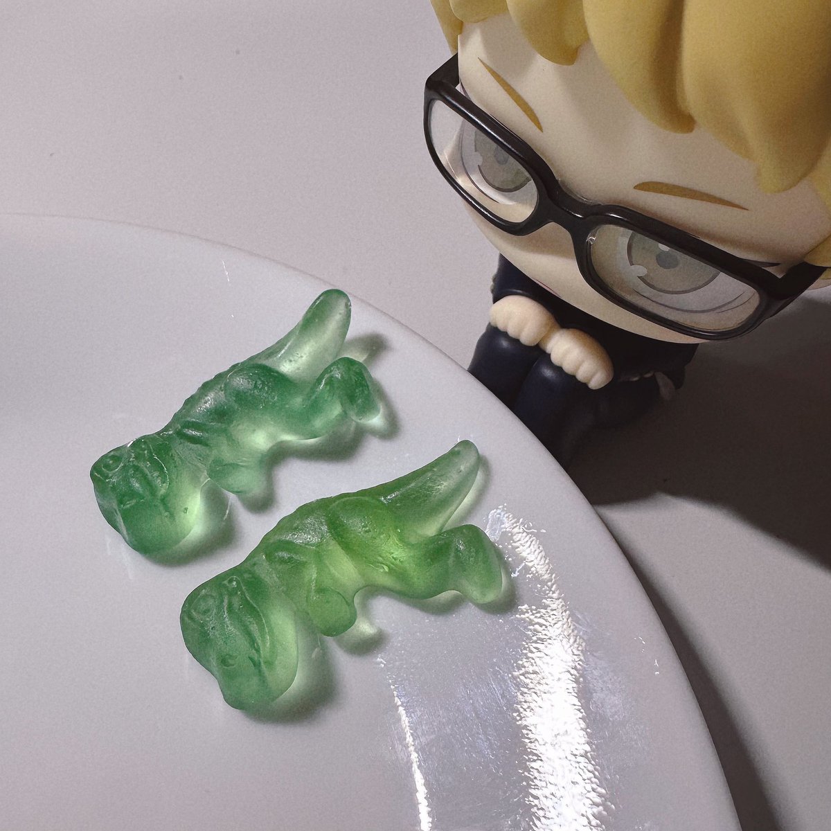 ouoyomi's tweet photo. 🦖 どっちが好き？ 🦖 https://t.co/eKYZaqWQkk