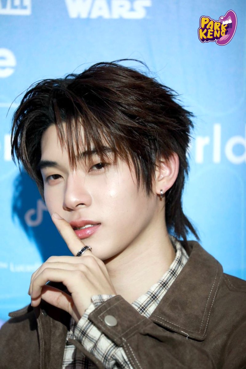 ParkkengChannel's tweet photo. โคตรแบด โคดอันตรายฮะ ! “ตี๋ตี๋ วันพิชิต” ในงาน “Disney Thailand Expo 2026 Opening Ceremony” 

#DTXxตี๋ตี๋ป๋อ #DTX2026
#twnpich #ตี๋ตี๋ป๋อ #teeteepor https://t.co/Slh2xu772H