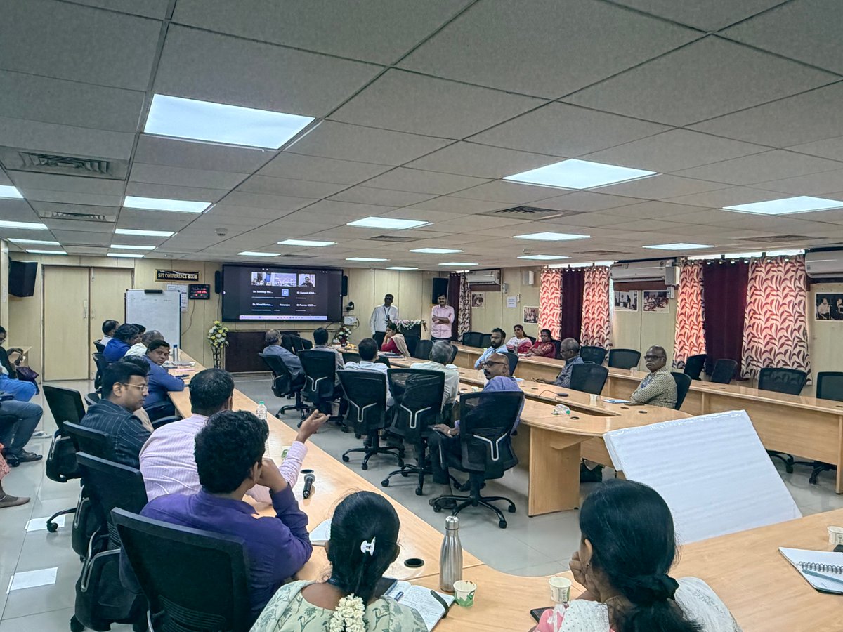 icmr_nirt's tweet photo. @ICMR_NIRT hosted an insightful interaction with Dr Rakesh PS on TB elimination and community-based approaches. His experiences from Lakshadweep’s TB-free journey offered valuable perspectives on community engagement, local systems and public health action. https://t.co/ToNkh7NHCk
