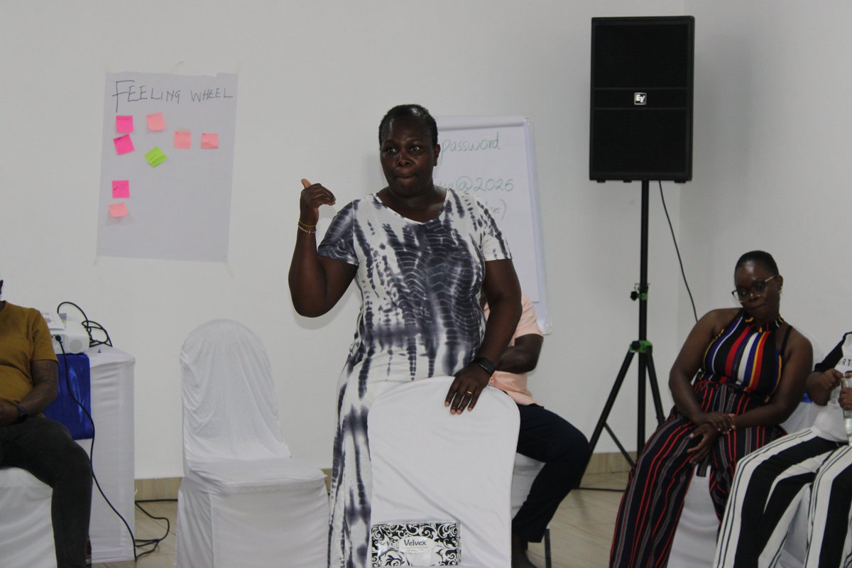 Maskani254's tweet photo. Wellness is at the heart of building strong and sustainable movements. 🌱

A big thank you to EA Wellness for facilitating a meaningful debrief and reflection session with the Maskani Mombasa Hub.

A space to pause, reflect, reconnect and care for the people who make our movement possible. ❤️

#MaskaniMombasa #EAWellness #NisisiMovement