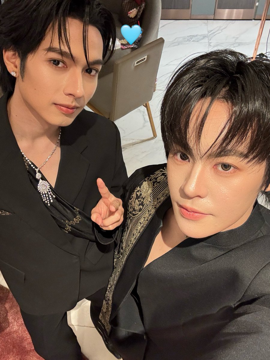Gems_ktp's tweet photo. มาเป็นกำลังใจให้พี่ๆดูมันดิค้าบ

#YentertainAwards2026xDMD https://t.co/bvFY88zKtn