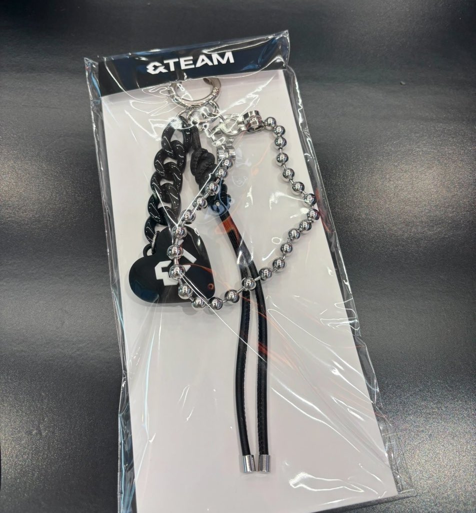 pemetpbneverin's tweet photo. andteam pop up Purchase proof🛍 https://t.co/ciWGfAkECX