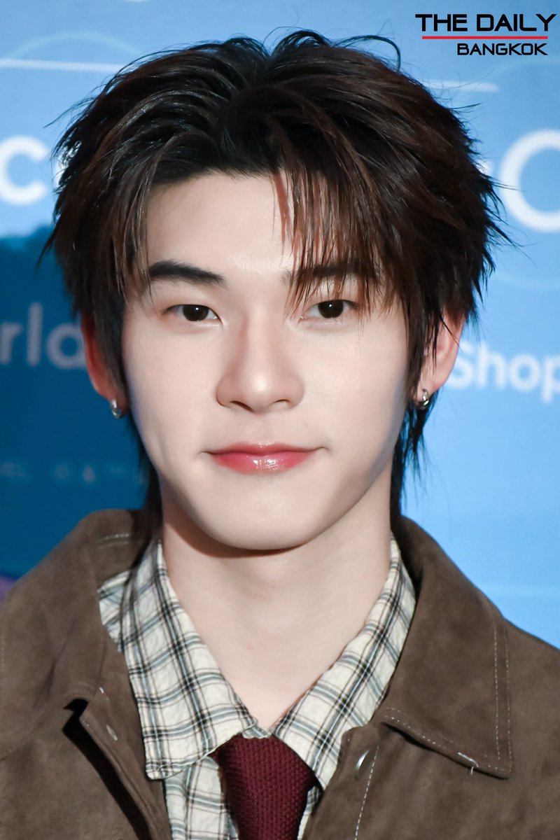 thedailybkk's tweet photo. ช่วงสัมภาษณ์ " ตี๋ตี๋ วันพิชิต " ในงาน Disney Thailand Expo 2026 Opening Ceremony

TEETEEPOR DISNEY EXPO
#DTXxตี๋ตี๋ป๋อ 
#TeeteePor #ตี๋ตี๋ป๋อ #twnpich 
#DTX2026 https://t.co/rIv8S0ZWkL