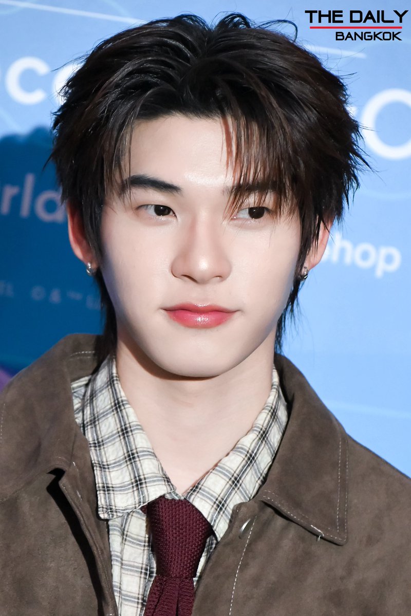 thedailybkk's tweet photo. ช่วงสัมภาษณ์ " ตี๋ตี๋ วันพิชิต " ในงาน Disney Thailand Expo 2026 Opening Ceremony

TEETEEPOR DISNEY EXPO
#DTXxตี๋ตี๋ป๋อ 
#TeeteePor #ตี๋ตี๋ป๋อ #twnpich 
#DTX2026 https://t.co/rIv8S0ZWkL