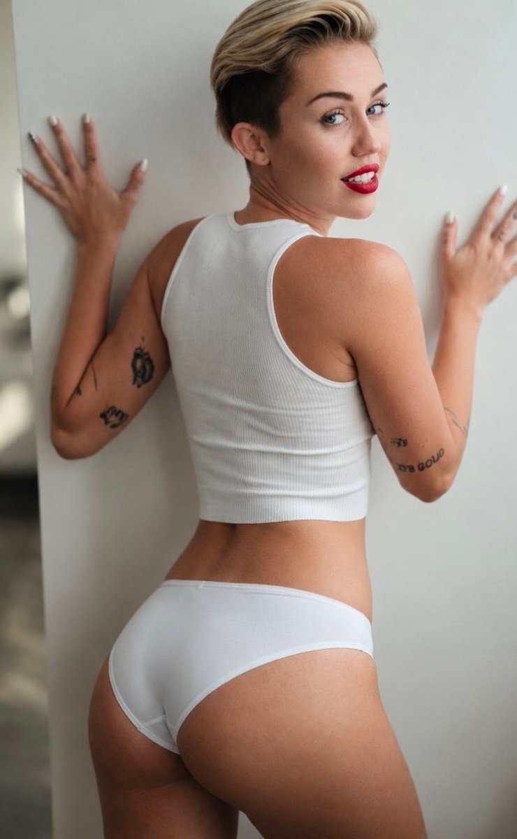 qrpress_'s tweet photo. Miley Cyrus https://t.co/JqbGPAX17T