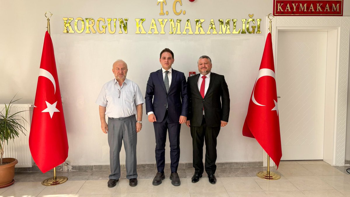 cankiri_iktm's tweet photo. İl Kültür ve Turizm Müdürümüz @m_ovacikli ve Çankırı TDED Şube Başkanı Doç. Dr. İbrahim Akyol, Korgun Kaymakamı Sn. Hasan Budak’a hayırlı olsun ziyaretinde bulundu. Sayın Kaymakamımıza yeni görevinde başarılar dileriz. 🇹🇷
#Korgun #Çankırı #Ziyaret https://t.co/TsihHaBYiv