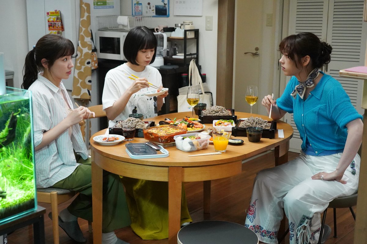 middle30_fujitv's tweet photo. ／⊹
『Tokyo middle 30』第7話
TVer総合ランキング 第𝟏位🥇
＼⊹

たくさんのご視聴ありがとうございます✨
今週も #東京ミドサー が
TVer総合ランキング 第𝟏位に👀♡

揺れ動くミドサー女性たちに訪れた
危機《クライシス》。

SNSでは心配する声も多くみられました...
3人の様子にハラハラドキドキした方も
多かったのではないでしょうか🤔？

第7話を見逃した方、もう一度見たい方は
配信でお楽しみください🫧

 Tokyo middle 30🪽
￣￣￣￣￣￣￣￣￣￣
第7話TVer無料配信中*･゜
https://t.co/aorBkanF1l