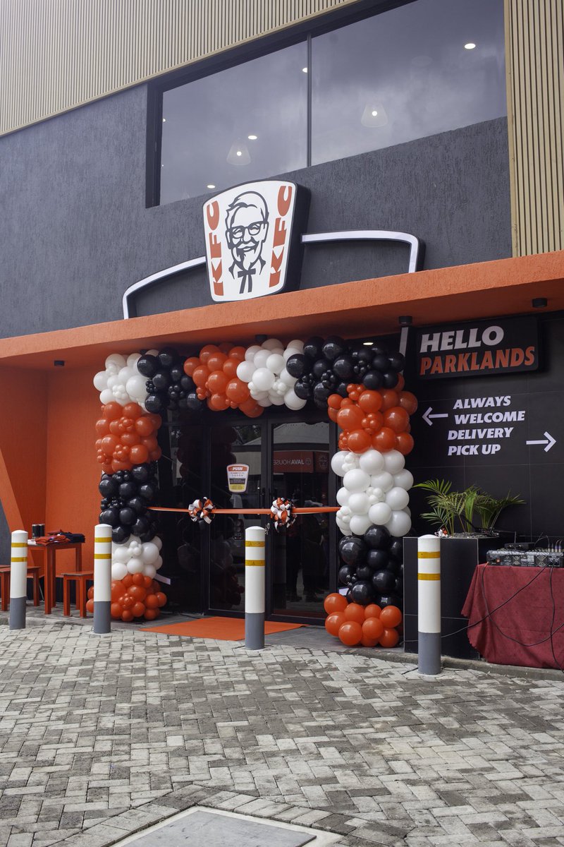 KFCinKenya's tweet photo. Parklands, you really showed up, Ahsanteni.

Your new cool place to enjoy your chicken or catch up with friends in Parklands is up.

Here’s to many more crispy moments together.

#kfc #Itsfingerlickingood #kfckenya https://t.co/dS6HcUuQrW