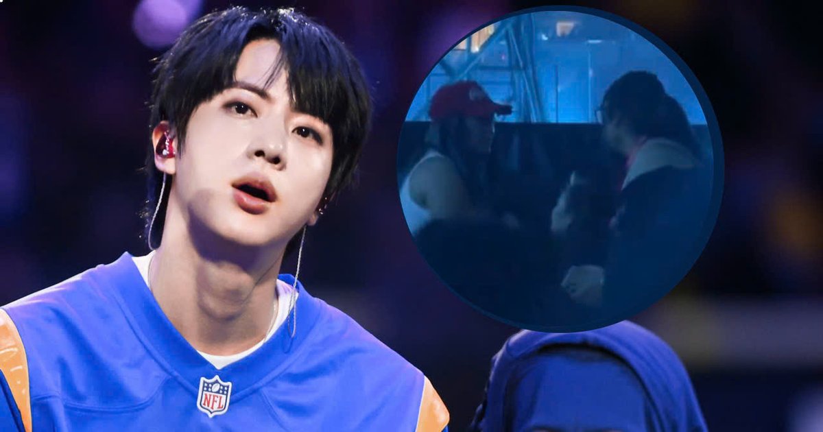 btslink77's tweet photo. "Stop this ridiculous joke already": Jin Had to Remind 2 Girls After They Sprayed Him With Water Guns at Today Concert 🫵
— Infor: https://t.co/DJq8g35DoU

@SoFiStadium @BIGHIT_MUSIC @HYBEOFFICIALtwt @bts_bighit https://t.co/WLHkNk1Ei6