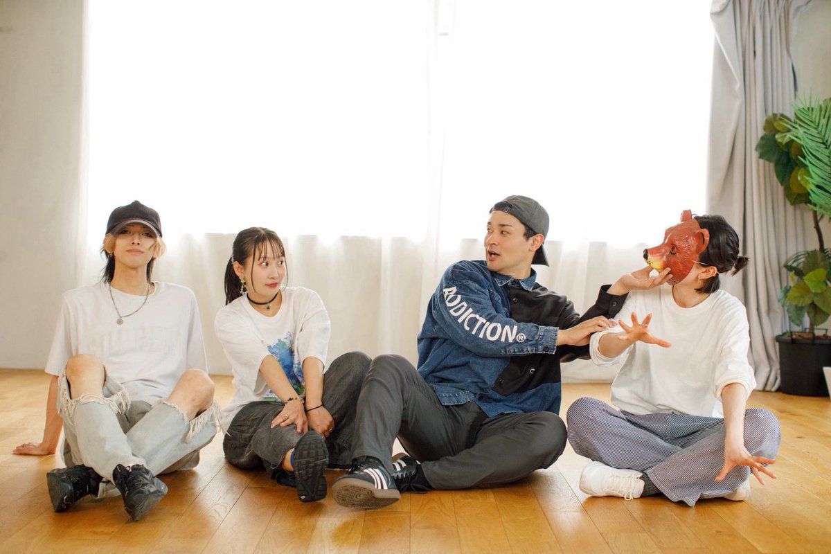 kyo_z_nico's tweet photo. 【 動画投稿 】

〖佐藤家×教授×ゆくまる〗No title - 10 Years  Later Edition  〖踊ってみた〗 https://t.co/otg6hDXkk9 https://t.co/hX105eNzP6