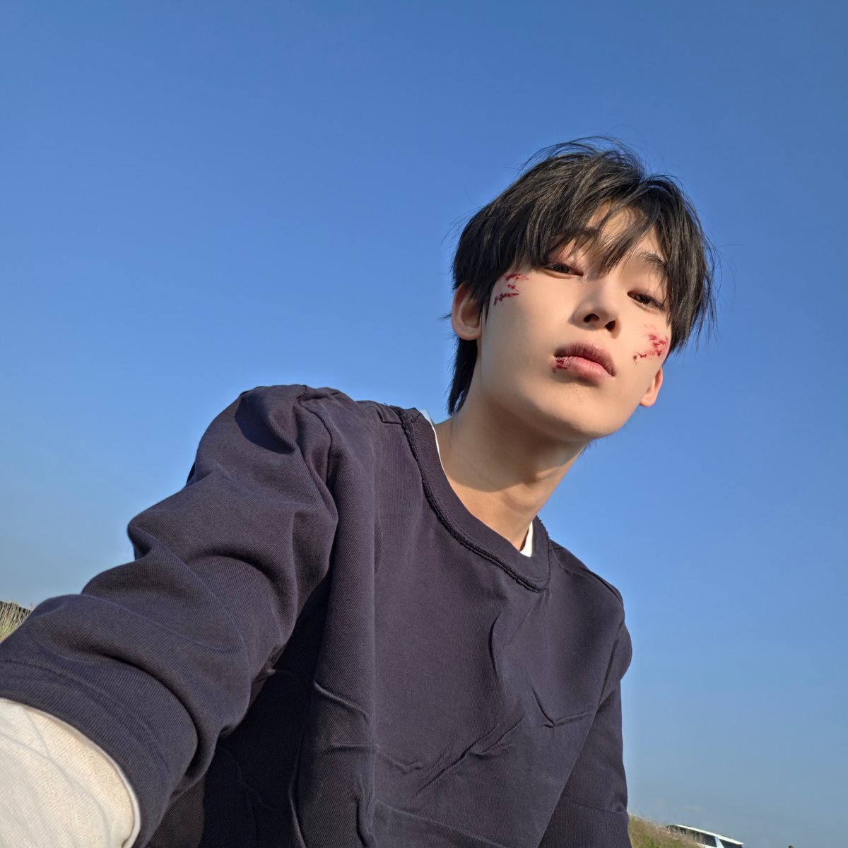 blckpnksn's tweet photo. 260903 Weverse post #SUNOO #선우

🦊: 1위 다시한번 너무 고마워요 😭 
선물 잊지않고 가져왔다

(1/2) https://t.co/RmgzQ0x7Bx
