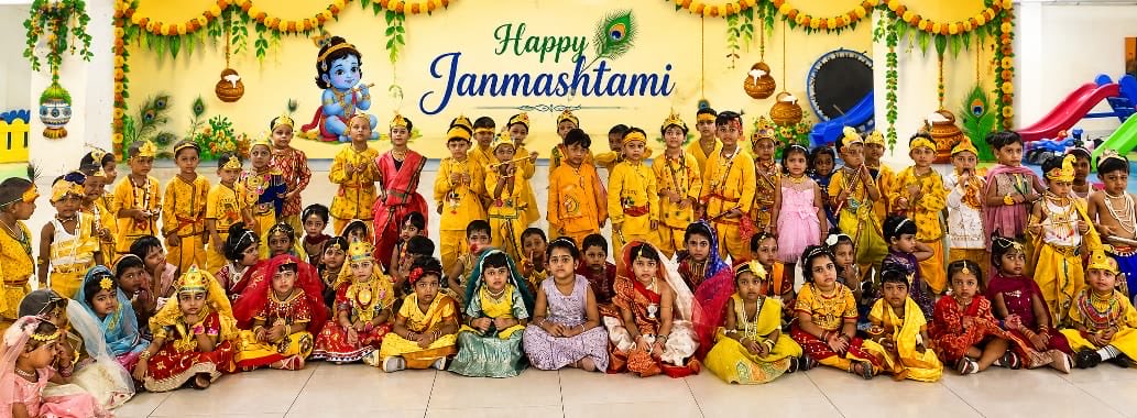 KIITPublicSch's tweet photo. Little Krishnas, joyful smiles and creative hands! 💙✨ Our Pre-Primary students celebrated Janmashtami with devotion, fun and creativity. 🦚🪈
#KIITPublicSchool #Janmashtami #TraditionAndTogetherness https://t.co/dF91tozvcY