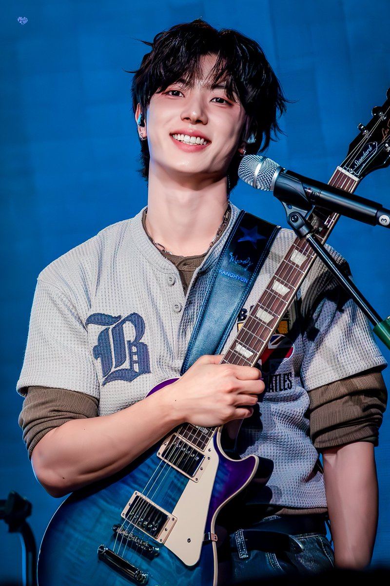 Pluto__ooo's tweet photo. 260503 STUDIO WE : LIVE #7 

분명 네 미소가 사람을 구한 적 있을 걸₊˚⊹ᡣ𐭩

#원위 #강현 #ONEWE #KANGHYUN https://t.co/lQ0Vd1H9G1