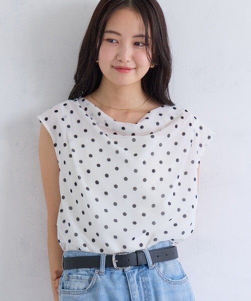 korecow's tweet photo. 「ラストノート」第9話で桜井日奈子さんが着用されているブラウスはこちらのブランドのものではないでしょうか。 https://t.co/OPGrgWI7eu #桜井日奈子 #ラストノート #VIS #korecow #コレカウ https://t.co/iNfETVxkHo