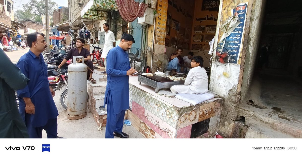 dcmbdin's tweet photo. مصنوعی مہنگاہی، ذخیرہ اندوزی، اور ناجائز منافع خوروں کے خلاف منڈی بہاءالدین کے پرائس کنٹرول مجسٹریٹس کی کاروائیاں روزانہ کی بنیاد پہ جاری ہیں۔ https://t.co/dk9tXLv9Qx