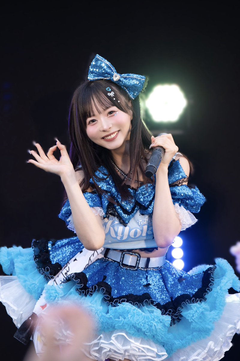 kyoka_ttt0827's tweet photo. 9月6日は生誕祭と単独主催ライブの2回し🩵🎀

🎫 https://t.co/rxm4HUqafb

9月6日(日)📍SHIBUYA DIVE
『Toi Toi Toi 9月主催ライブ』
OPEN 18:15 / START 19:00

この夏を一緒に駆け抜けたTシャツ衣装で
一緒に思い出に浸ろ〜🥹🌆♡ https://t.co/7v1V3Ofr4d