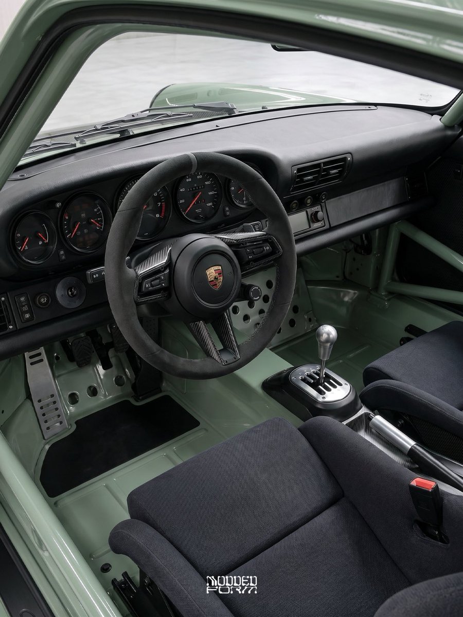 moddedform's tweet photo. Porsche 964 “Minted Chaos” https://t.co/MQFscV6Rpu
