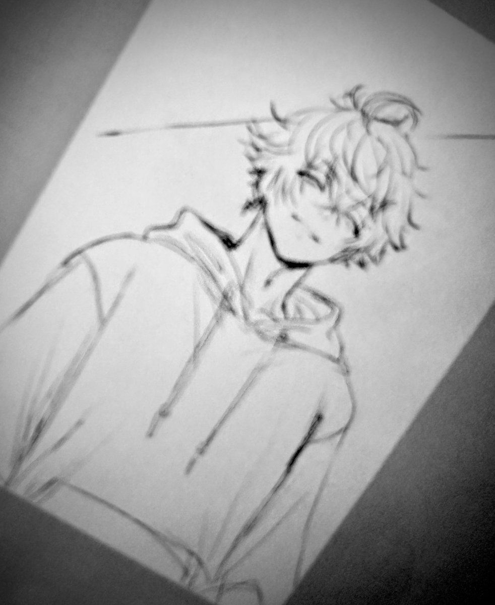 siuskgkn's tweet photo. アイコン用に絵を描いている https://t.co/1MRviuQNdf