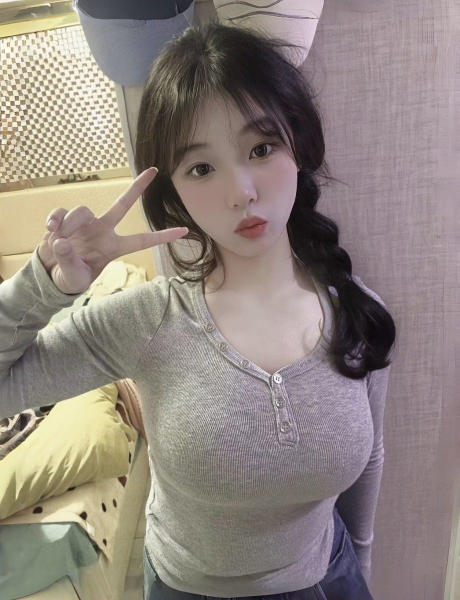 yshagvs's tweet photo. 我都20了 为什么还没有毛毛 #女大 #反差 #母狗 https://t.co/SwQZNWq8DC