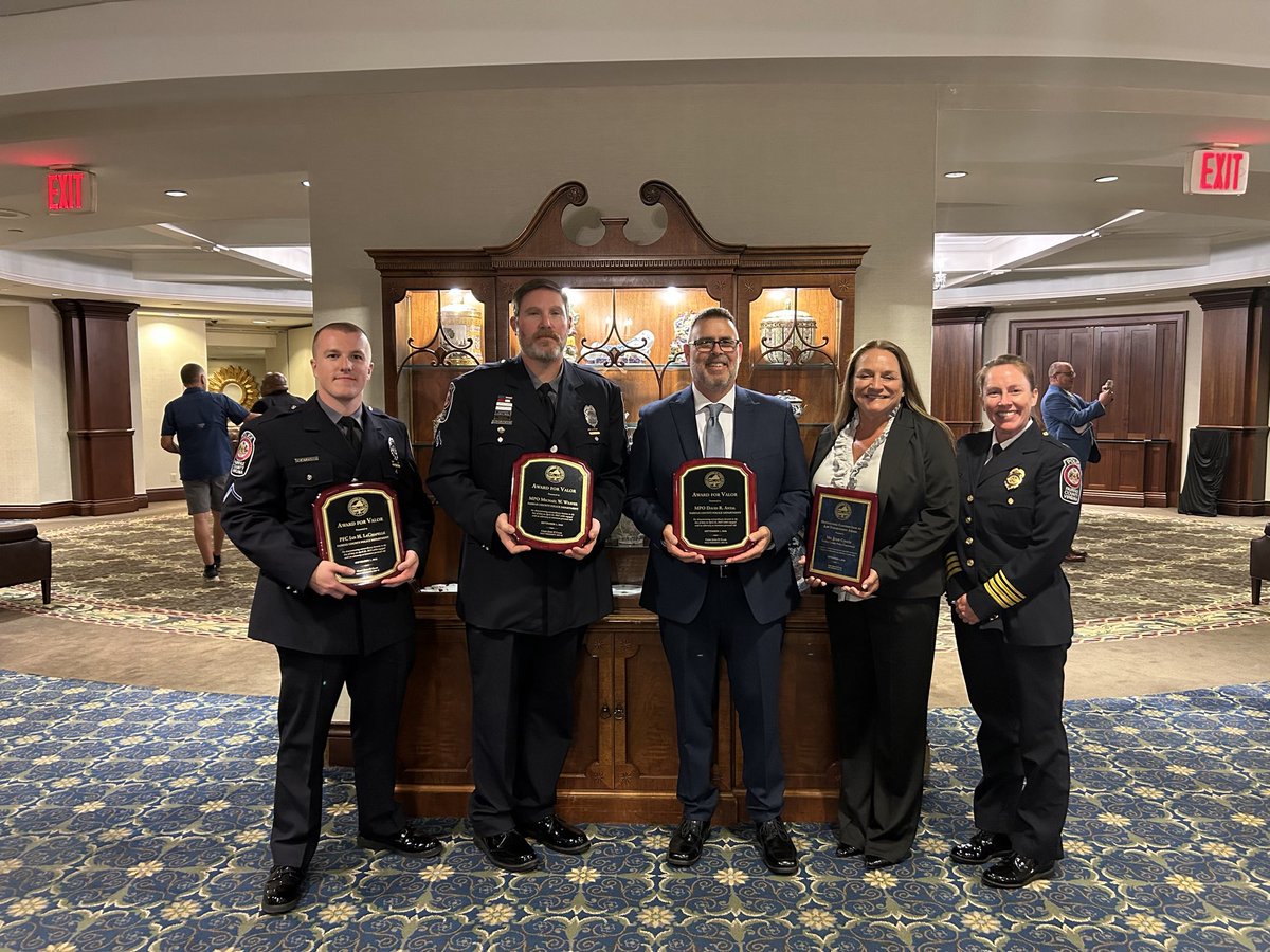 FairfaxCountyPD's tweet photo. 🏆 Celebrating excellence at FCPD!

We’re proud of our officers recognized by @vachiefs for their courage, dedication and commitment to public safety.

Congratulations to all of our award recipients! 👏 https://t.co/XcenbNYoyT