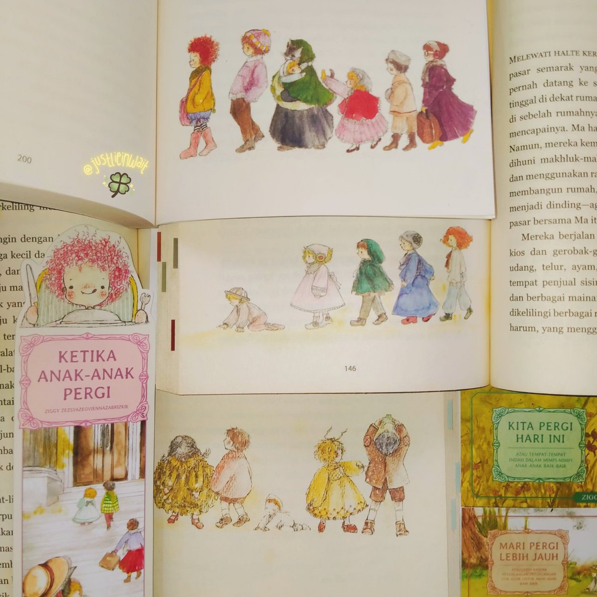 justlieinwait's tweet photo. 🍀📦📖⭐—paket buku istimewa.

KITA PERGI HARI INI, MARI PERGI LEBIH JAUH, KETIKA ANAK-ANAK PERGI. AKU SIAP PERGI BERSAMA ANAK-ANAK MANIS LAGI HIHI. 🐱🥛

terima kasih banyak, Kak Flo @Windflowfalls tersayang karena sudah berkenan mengubah tangis sedihku jadi tangis bahagia! 💚✨ https://t.co/q6xsh9IuHq