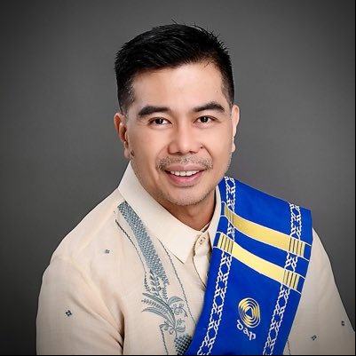 reynoldstaana's tweet photo. #NewProfilePic https://t.co/4SnHcqSEhg