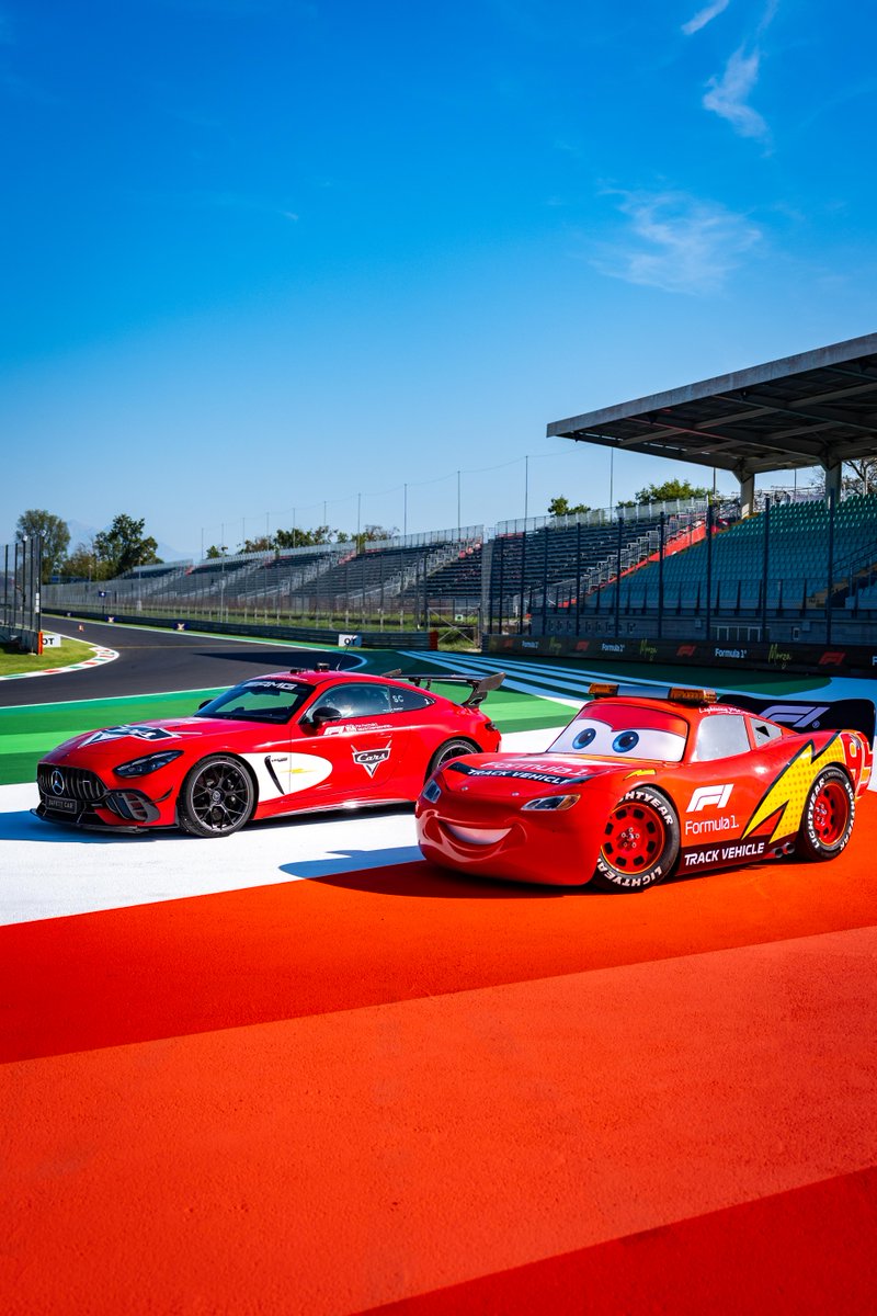 DisneyParks's tweet photo. KA-CIAO ⚡  Lightning McQueen is making a special appearance this race weekend to celebrate the Cars 20th anniversary. Plus, Disney and Formula 1 are celebrating with a special Mercedes-AMG Safety Car livery 🏎️ #FuelTheMagic https://t.co/dFutJwYB4A