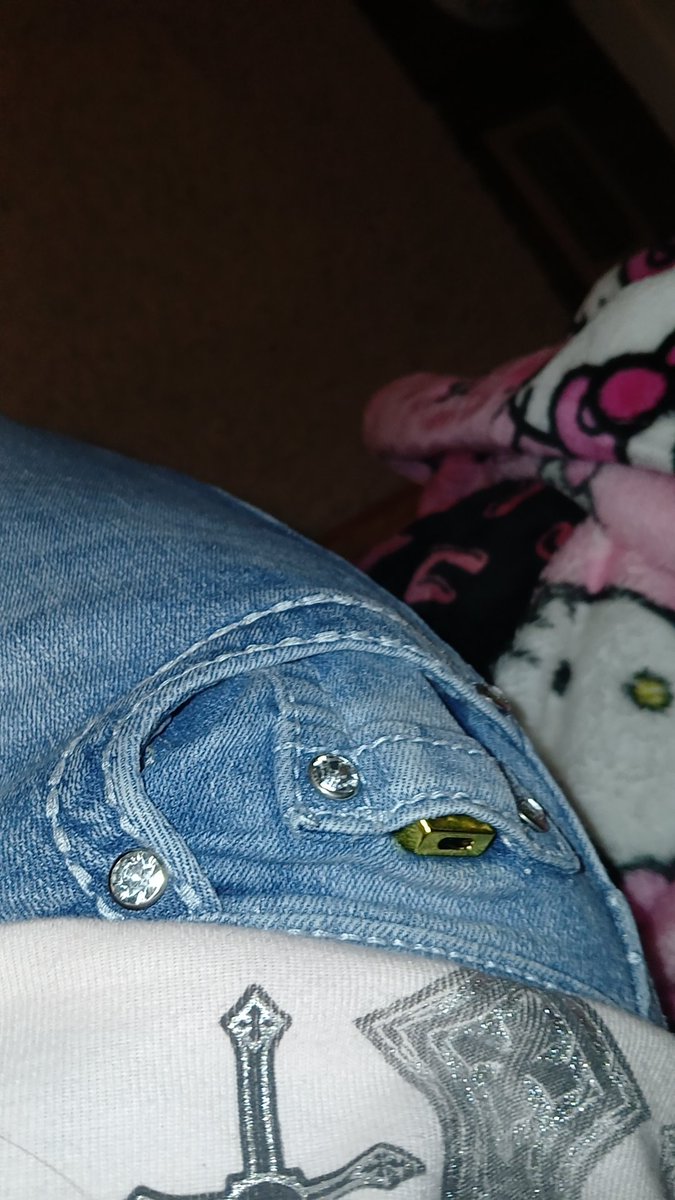 kawaiicat420's tweet photo. I'm convinced this mini pocket in jeans is for the yart 🥺

#hightwt #thctwt #yarttwt #drugtwt https://t.co/MfhZzuQoVk