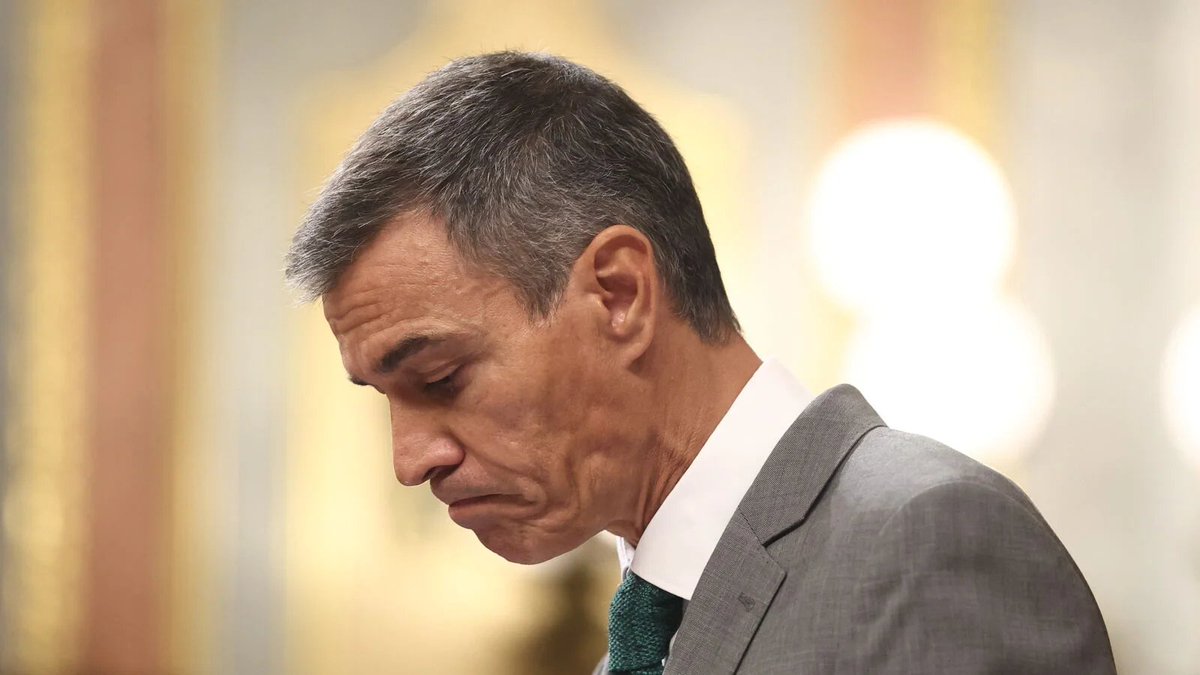 veintimillapie's tweet photo. Dirigentes del PSOE se revuelve tras la comparecencia de Sánchez: de "soberbio", «Miente». «Está noqueado». «No es creíble». «Ya no analiza la realidad». "Marruecos nos lleva a la tumba" https://t.co/32nLLR3Dlt