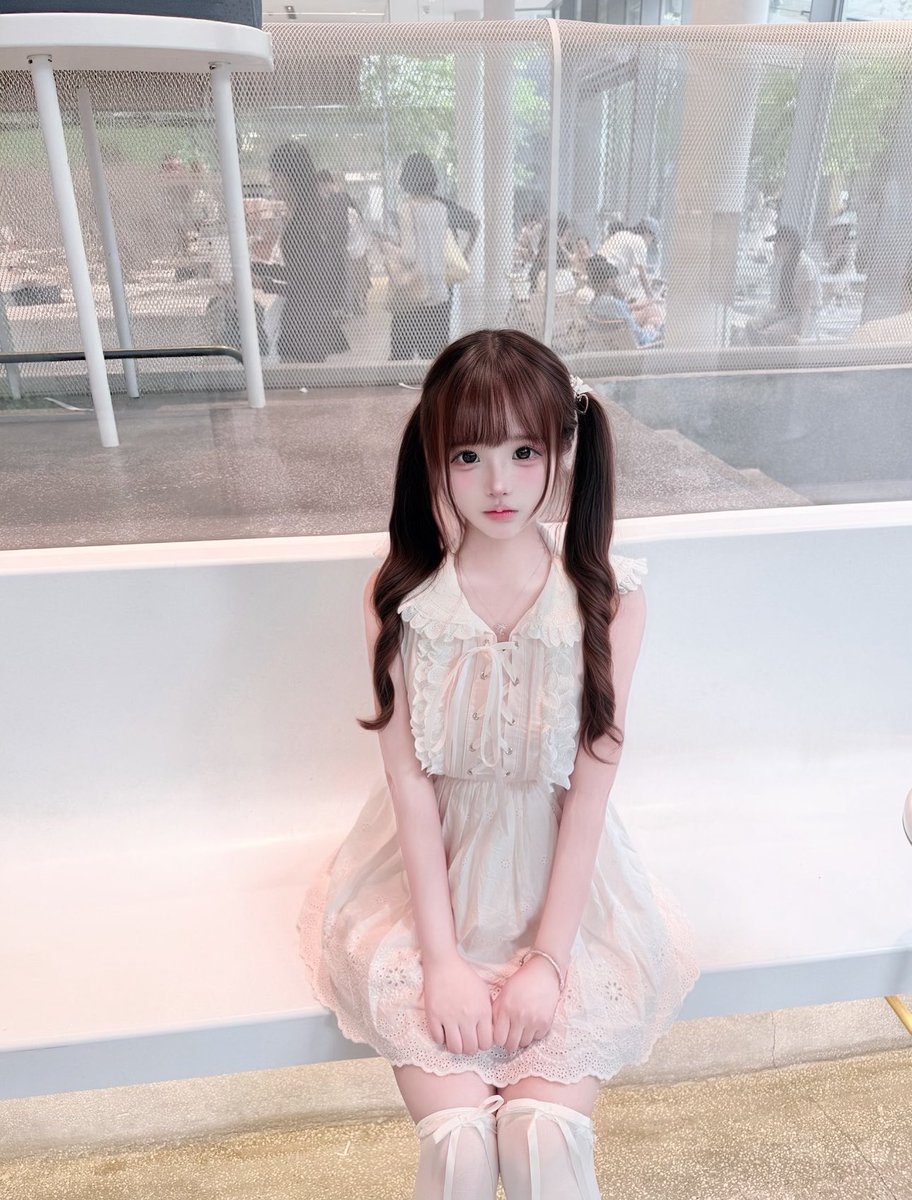 cynthia20pe9's tweet photo. 宝宝们    晚上好！！！      

今晚当一次女菩萨🥰

福是粉哒！！看完不许瞎说…… https://t.co/v6DzAHmUPi