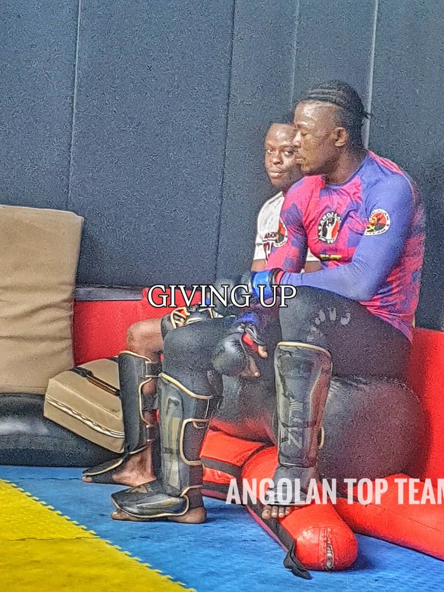 AngolanTopTeam's tweet photo. You play the way you practice.🔥⚔🤼🏾‍♂️ 
-
A Estrela ⭐ aqui é a EQUIPA 

#AngolanTopTeam👊🏾🇦🇴
#mma_made_in_angola
#MMAMadeInAngola
#PrimeiraEquipaDeMMAdeAngola
#mmatraining https://t.co/1mOqy4SIQD