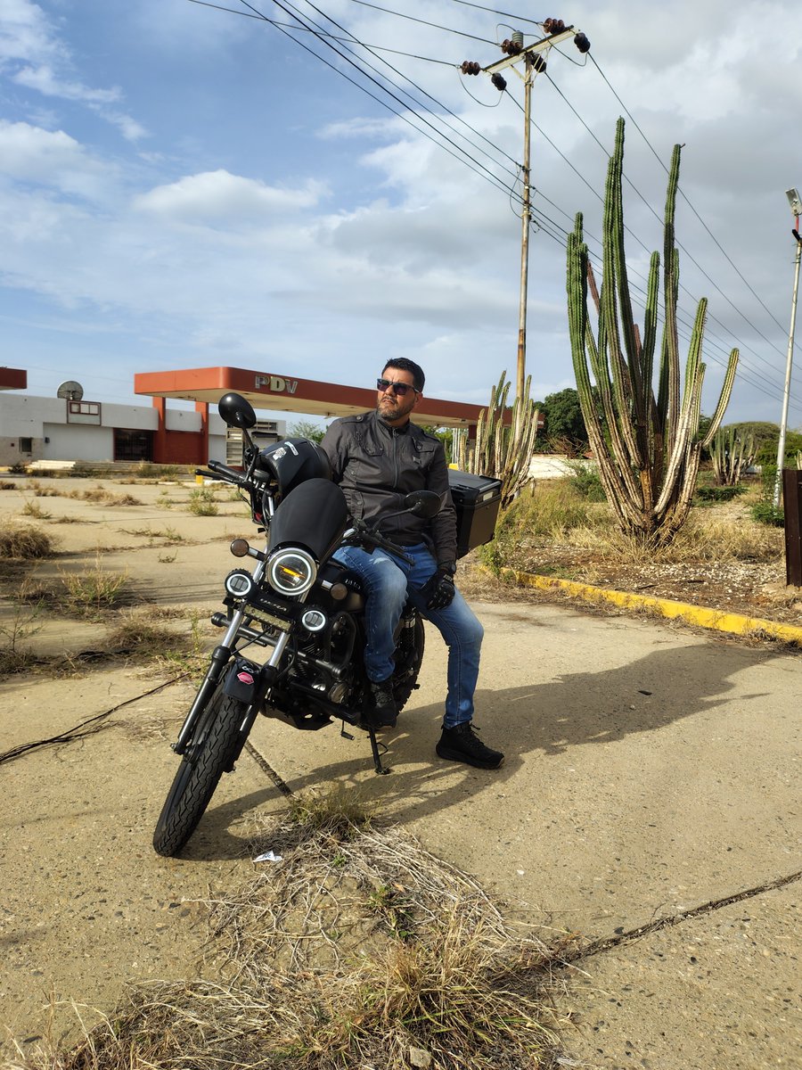 Fran_Romero's tweet photo. Mi corazón un pueblo fantasma https://t.co/TOQWPP4PMG