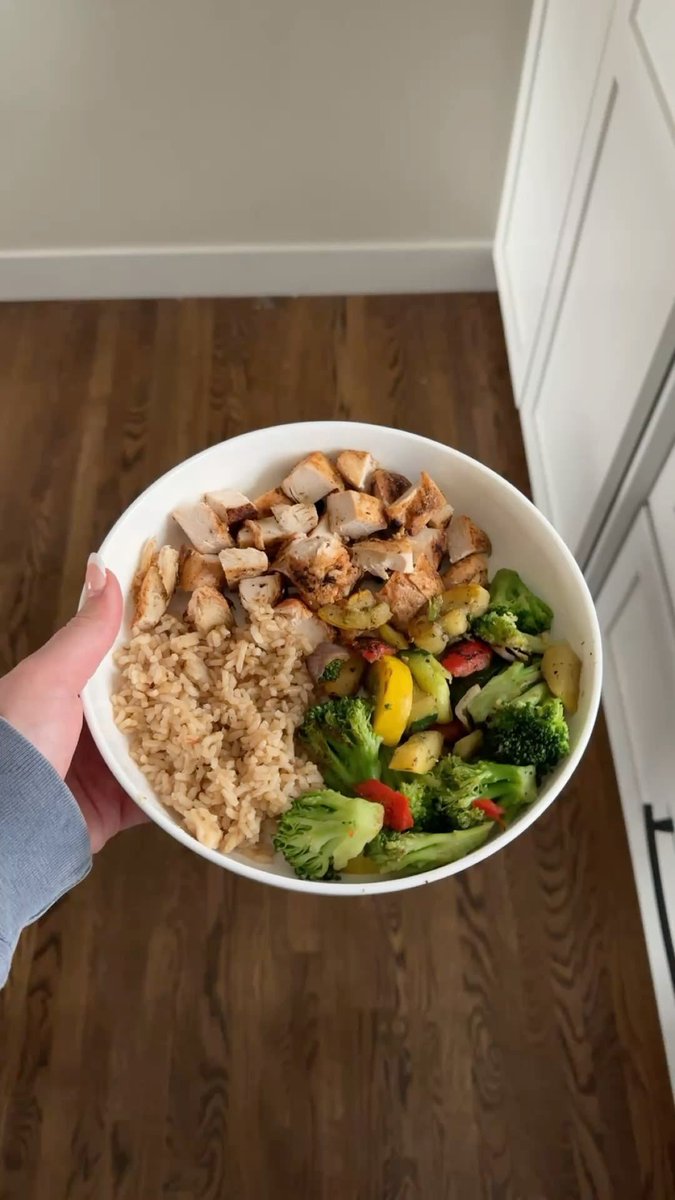 nyliava's tweet photo. Eat better, not less. https://t.co/upgBTFlkUp
