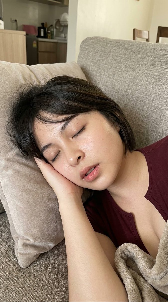 ehseekuning's tweet photo. apa yang bakal Lo lakuin sob kalo nemu dia lagi tidur dengan mulut kebuka? https://t.co/0Oev1rMwBA