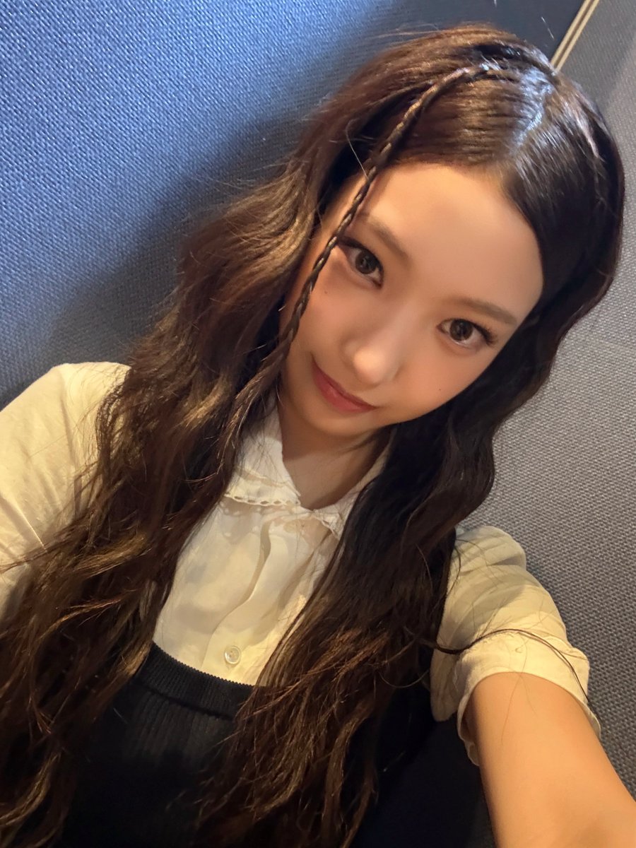 tuideloops's tweet photo. 260903 🍿 Weverse update 

#SEOYEON #TUIDE #튜이드 @TUIDE_official. https://t.co/JPVpskpaF4