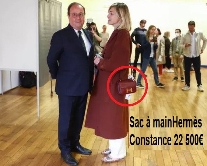 AntoineMor80's tweet photo. François Hollande et Julie Gayet. Le détail qui n’a pas échappé à tout le monde… 
Tu veux que je t’en fasse une plus sarcastique, plus neutre ou plus longue ? https://t.co/8TG10q0v6x