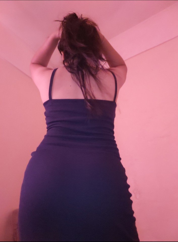 sluttylaurene's tweet photo. kung ganito ba naman ang likod, di mo ba titirahin patalikod??👁️🫦👁️ https://t.co/KxZpSYObnU