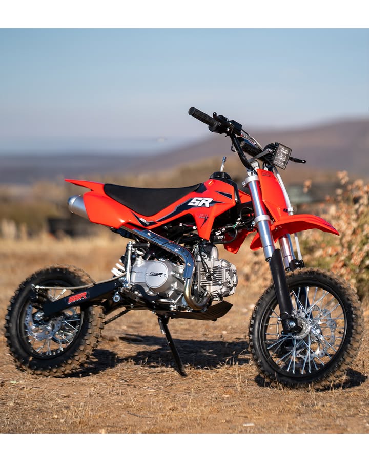 FloridaShiffer's tweet photo. Get ready for trail thrills with this versatile SSR pit bike. Its spirited engine and easy electric start make every ride unforgettable. Call us today at (910) 333-0095! https://t.co/6xfuRW2hRn