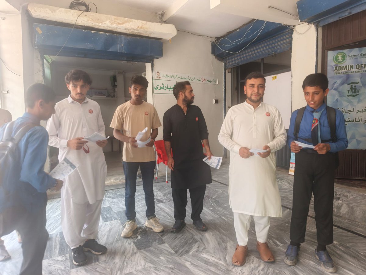 yomansehra's tweet photo. Week-long Cleanliness Campaign Day 4 
ہفتہ وار صفائی مہم کے چوتھے روز بھی ڈسٹرکٹ یوتھ آفس مانسہرہ کے وولنٹیئرز نے صفائی اور صحت کے حوالے سے آگاہی مہم جاری رکھی https://t.co/NDrD2bNTX8
