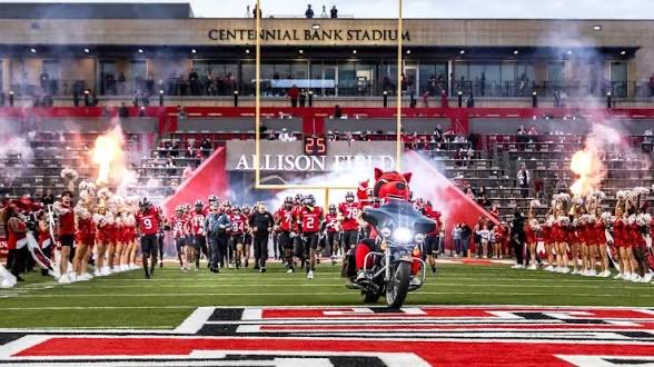 ImJairius's tweet photo. #PraiseGOD After a Great Conversation, I’ve Earned Another Division-1 Offer from @AStateFB 

@ArkansasState @rivals @CoachJSmith_32 @MMrob75 @TheUCReport @adamgorney @LAvsAllYall @sixstarfootball https://t.co/xjVIitleWi