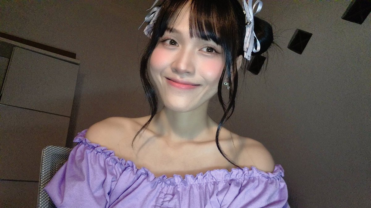 arunotfound's tweet photo. only girls understand the feeling of being the prettiest girl in the world at 3AM🥰 (i love being a girl) https://t.co/mSlcAotA6a